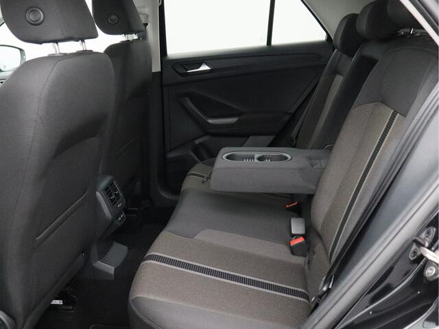 Volkswagen T-Roc 1.0 TSI Style/ lage km/ trekhaak!