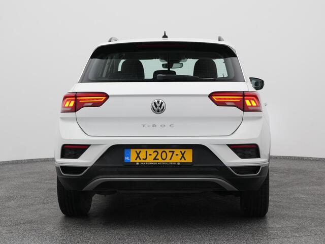 Volkswagen T-Roc 1.5 TSI Style 6-Bak | ADAPTIVE