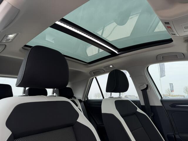 Volkswagen T-Roc 1.5 TSI Sport | Pano | Trekhaak | LED | Carplay | Camera | Virtual Cockpit | PDC