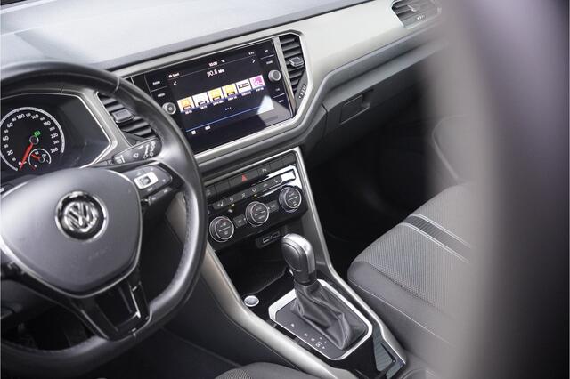 Volkswagen T-Roc 1.5 TSI Style Automaat, CAMERA, TREKHAAK, CARPLAY
