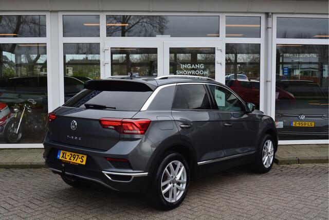 Volkswagen T-Roc 1.5 150PK TSI Sport ? Orig. NL ? Adaptive ? StoelVW ? StuurVW ? Trekhaak ?