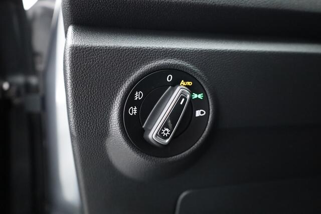 Volkswagen T-Roc 1.5 TSI Sport DSG | Digi. Cockpit | Apple CarPlay | Adapt. Cruise | Beats Audio | Dodehoekdet.| PDC V+A