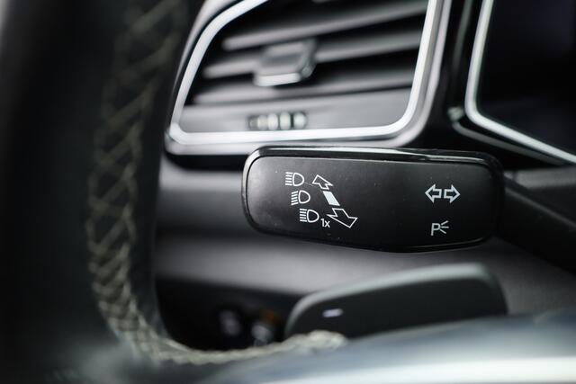 Volkswagen T-Roc 1.5 TSI Sport DSG | Digi. Cockpit | Apple CarPlay | Adapt. Cruise | Beats Audio | Dodehoekdet.| PDC V+A