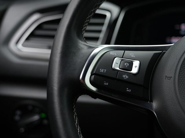 Volkswagen T-Roc 1.5 TSI 150 pk DSG Sport | Trekhaak | Achteruitrijcamera | Navigatie | Adaptive Cruise | Elektrische achterklep