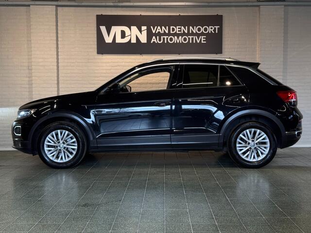 Volkswagen T-Roc Style 116pk Navi Carplay Trekhaak Stoelverw 16''