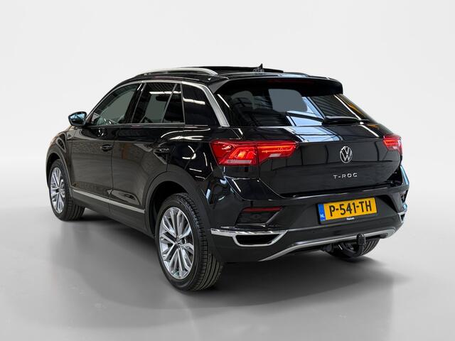 Volkswagen T-Roc 1.0 TSI Style Business I Pano I Trekhaak I Stoelverwarming