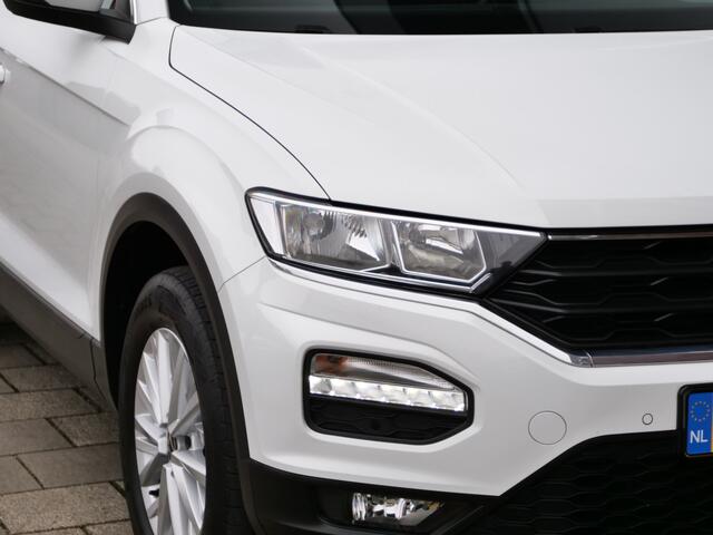 Volkswagen T-Roc 1.5 TSI Style 150 Pk Automaat Navi / DAB / Climate control / PDC