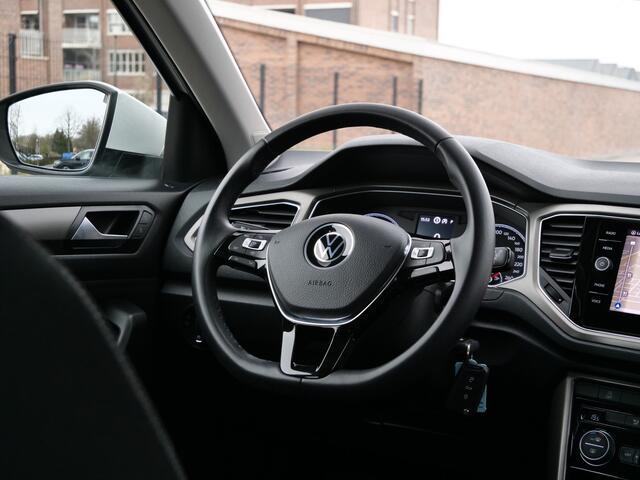 Volkswagen T-Roc 1.5 TSI Style 150 Pk Automaat Navi / DAB / Climate control / PDC