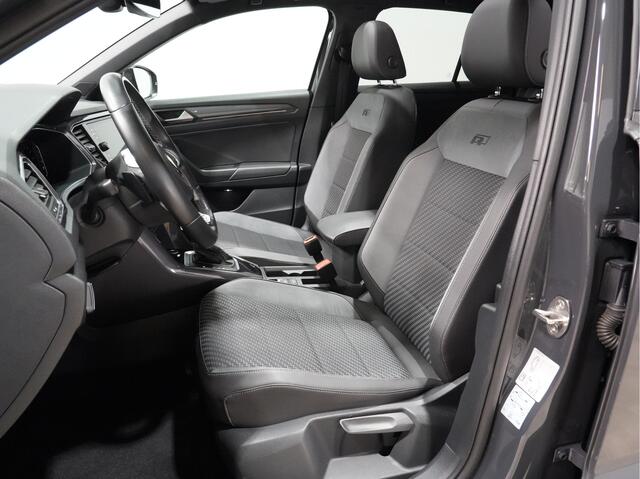 Volkswagen T-Roc 1.5 TSI 150pk DSG R-line Panorama dak 19"suzuka Camera Navigatie 90