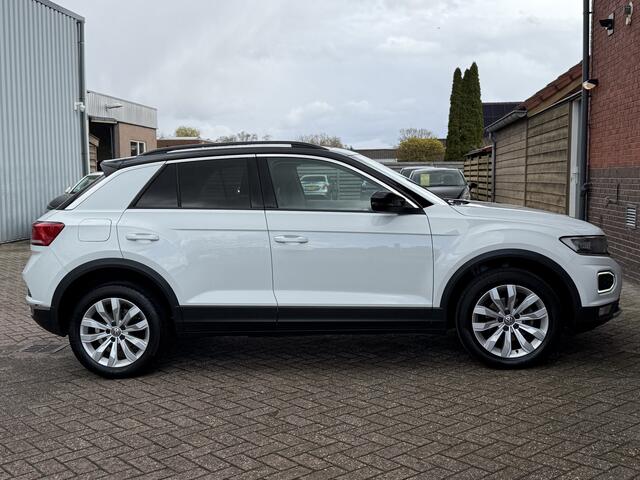 Volkswagen T-Roc 1.0 TSI Style | PANO | CAMERA | NAVI | FULL LED | NETTE AUTO |