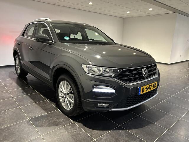 Volkswagen T-Roc 1.5 TSI Style | Navigatie | Adaptieve cruise control |