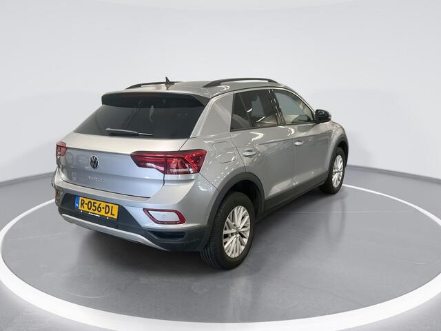 Volkswagen T-Roc 1.0 TSI 110pk Life · Camera · Apple/Android Car Play · P-Sensoren · Airco · Navigatie · 16'' Inch ·