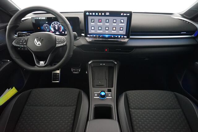 Volkswagen T-Roc 1.5 eTsi R-Line First Edition