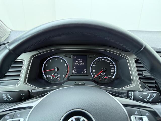 Volkswagen T-Roc 1.0 TSI Style | 110 PK | Achteruitrijcamera | Navigatiesysteem | Adaptive cruise control |