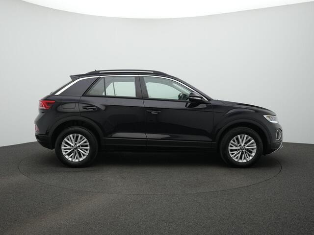 Volkswagen T-Roc 1.5 TSI 150 pk DSG Life | Navigatie | Adaptive Cruise | Parkeersensoren voor/achter | Carplay | 2-zone Climatronic