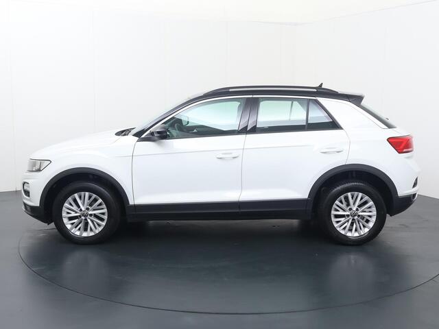 Volkswagen T-Roc 1.0 TSI Style | 110 PK | Climate control | Navigatiesysteem | Adaptive cruise control |