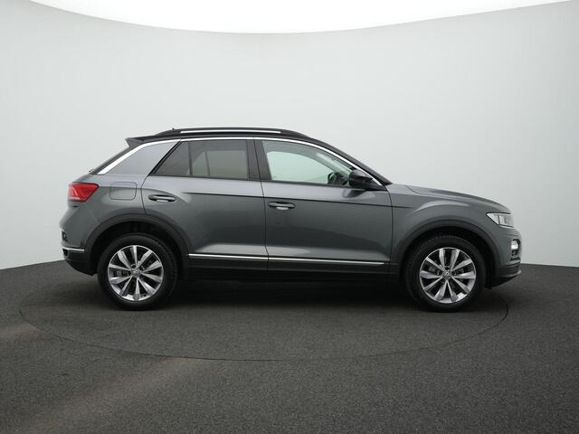 Volkswagen T-Roc 1.0 TSI 115 pk | Achteruitrijcamera | Stoelverwarming | Navigatie | Adaptive Cruise