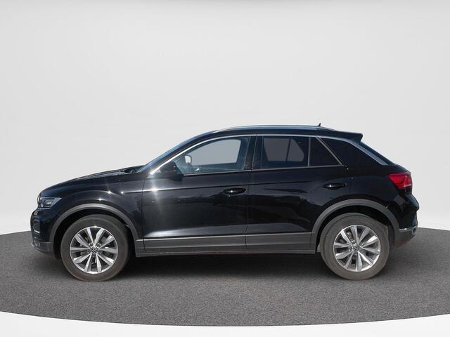 Volkswagen T-Roc 1.5 TSI Style Business | 150 Pk | Automaat | Trekhaak | Navi | Clima | Pdc | A-Camera | LED | 32.210Km !! |