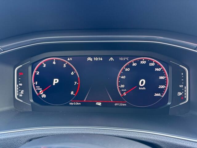 Volkswagen T-Roc 1.5TSI 150PK DSG 3X R-Line Virtual Camera Full-Led ACC Beats Trekhaak