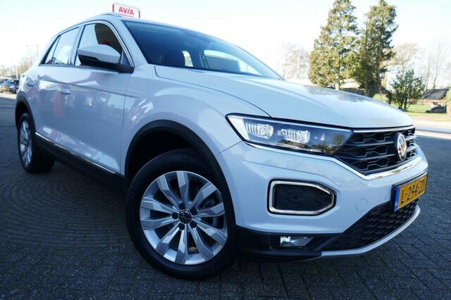 Volkswagen T-Roc 1.5 TSI SPORT 150 PK CAMERA/TREKHAAK/ELEKTR.AKLEP/ADAPT.CRUISE