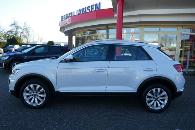 Volkswagen T-Roc 1.5 TSI SPORT 150 PK CAMERA/TREKHAAK/ELEKTR.AKLEP/ADAPT.CRUISE