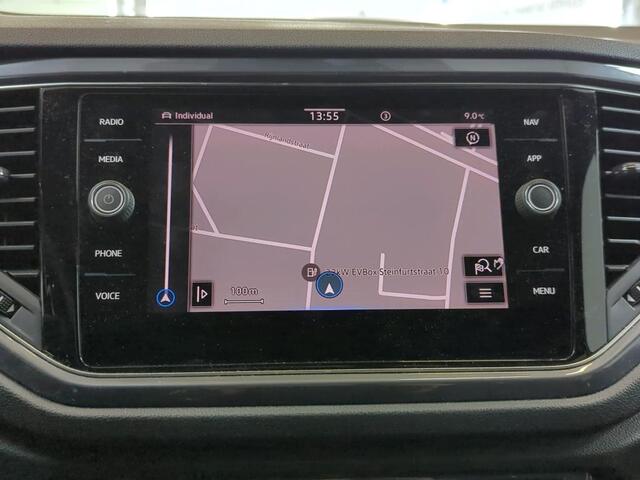 Volkswagen T-Roc 1.5 TSI 150pk DSG Sport / Virtual Cockpit / LED / Navigatie / Camera / Afneembare Trekhaak / 17" LMV