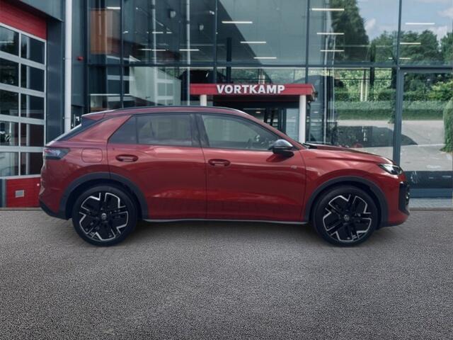 Volkswagen T-Roc 1.5 eTSI R-LINE BLACK STYLE TREKHAAK/ELEK-KLEP/CAMERA/ACC/STOELVERW