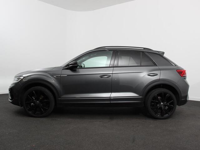Volkswagen T-Roc 1.5 TSI DSG R-Line + Design pakket Black style | Panorama dak | Trekhaak | Navigatie | Apple Carplay/Android Auto | Climate control