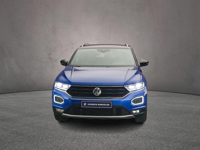 Volkswagen T-Roc Sport 1.5 TSI 150pk DSG Automaat Trekhaak, Adaptive cruise control, Navigatie, Elektrische achterklep, Achteruitrijcamera, LED dagrijverlichting