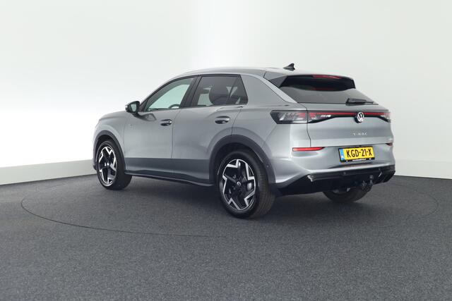 Volkswagen T-Roc 1.5 eTsi 150pk DSG R-Line First Edition Trekhaak Camera Keyless Stoelverwarming Virtual Cockpit Navigatie