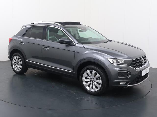 Volkswagen T-Roc 1.5 TSI Sport | 150 PK | Automaat | Panoramadak | Navigatiesysteem |