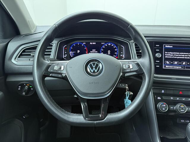 Volkswagen T-Roc 1.5 TSI Sport | 150 PK | Automaat | Panoramadak | Navigatiesysteem |