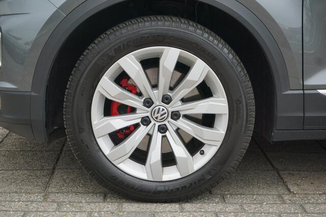 Volkswagen T-Roc 1.5 TSI Sport | LED | ACC | Camera