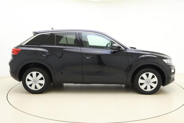 Volkswagen T-Roc 1.0 TSI Style | 115PK | Stoelverwarming | Parkeersensoren achter | Trekhaak | Climate Control | Bluetooth