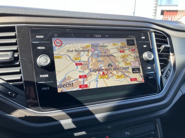 Volkswagen T-Roc 1.0TSI/116PK Style · Camera · Apple/Android Car Play · Navigatie