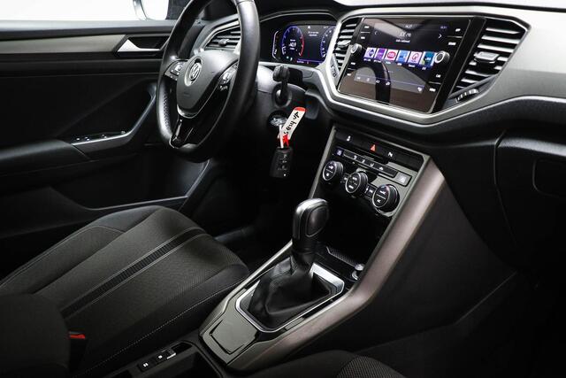 Volkswagen T-Roc 1.5 TSI Style Business | VIRTUAL COCKPIT | CLIMA | NAVIGATIE | CAMERA | 19"