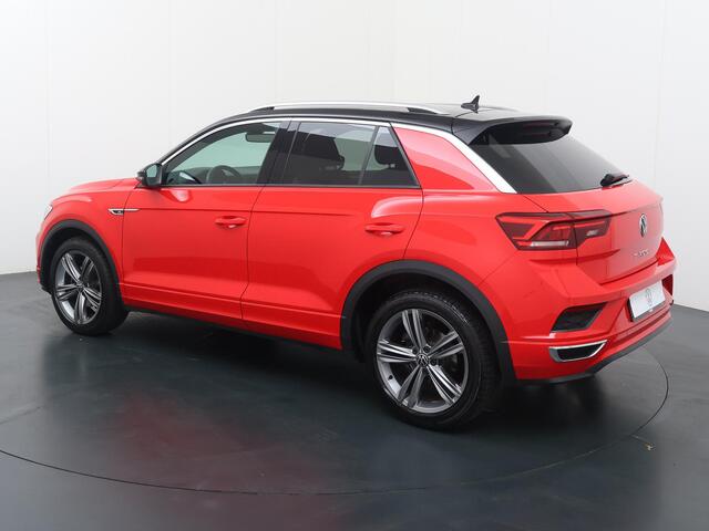 Volkswagen T-Roc 1.5 TSI Sport Business R | 150 PK | Automaat | Adaptive cruise control | Achteruitrijcamera | Apple Carplay/Android Auto |