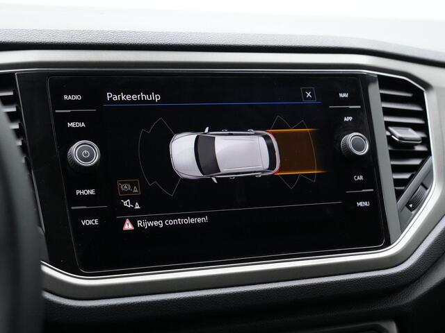 Volkswagen T-Roc 1.0 TSI 110 pk Style | Adaptive Cruise | Digital Cockpit | Parkeersensoren voor/achter