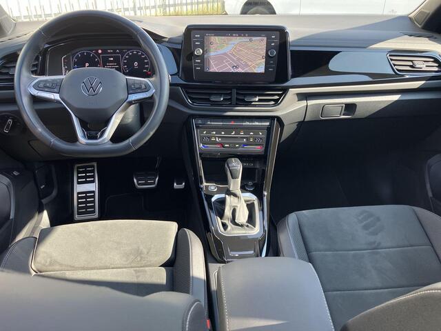 Volkswagen T-Roc 1.5TSI/150PK R-Line Black Style DSG · Panoramadak · Apple/Android Car Play · Trekhaak · Camera ·