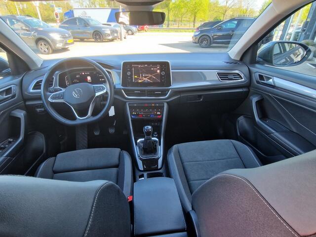 Volkswagen T-Roc 1.0 TSI Highline/Style Navi ADCR Sport Apple Car Play Virtual LM 17