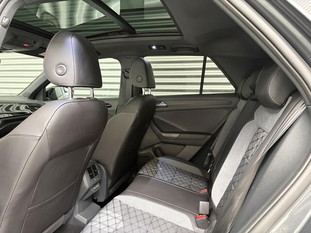 Volkswagen T-Roc 1.5 TSI R-LINE BLACK/PANO/19 INCH/IQ LIGHT/IQ DRIVE/EL A KLEP/ENZ