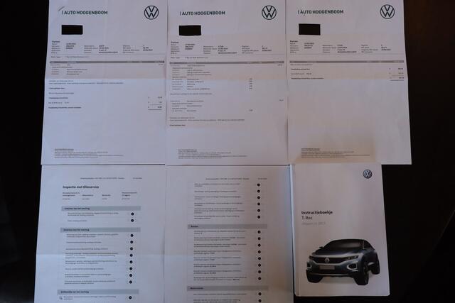 Volkswagen T-Roc 1.5 TSI AUTOMAAT Dealeronderhouden/Trekhaak/Apple carplay/Stoelverwarming/Navigatie/Parkeersensoren rondom/Climate control/DAB/Lage km stand!