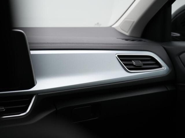 Volkswagen T-Roc 1.0 TSI 115 pk Life Goal Edition | Adaptive Cruise | Stoelverwarming | Navigatie | Side Assist | Carplay