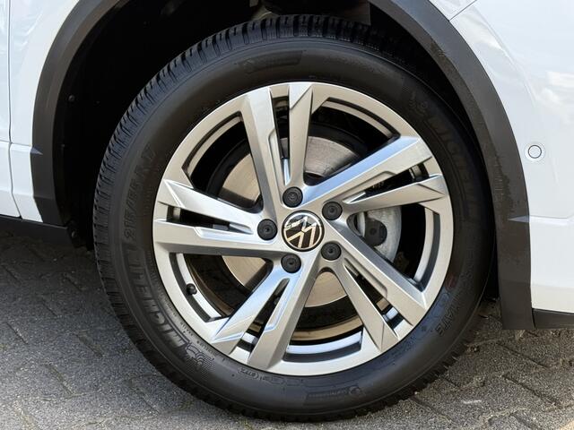 Volkswagen T-Roc 1.0 TSI R-Line Business | Trekhaak | ACC | IQ Light | Camera | DAB+