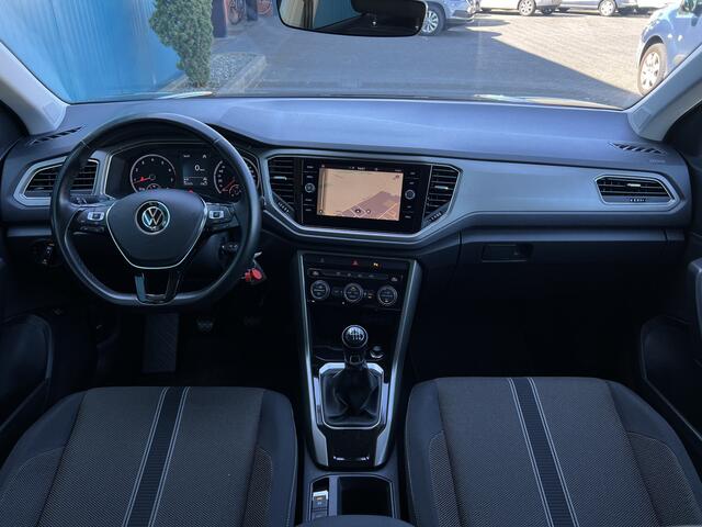 Volkswagen T-Roc 1.5 TSI 150PK! Style Business CARPLAY/ANDROID | AFN.TREKH | ADAPT.CRUISE | ELEK.A.KLEP | NAV | PDC | LMV 1'EIG