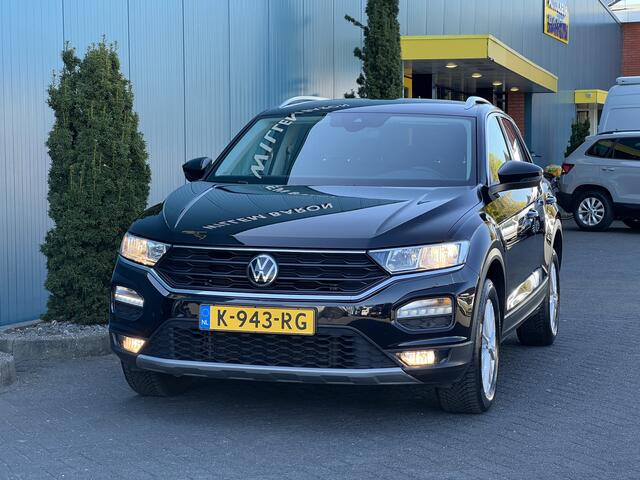 Volkswagen T-Roc 1.5 TSI 150PK! Style Business CARPLAY/ANDROID | AFN.TREKH | ADAPT.CRUISE | ELEK.A.KLEP | NAV | PDC | LMV 1'EIG