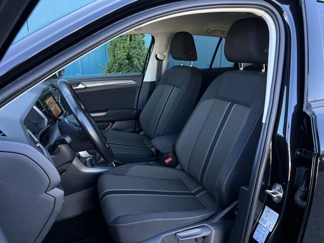 Volkswagen T-Roc 1.5 TSI 150PK! Style Business CARPLAY/ANDROID | AFN.TREKH | ADAPT.CRUISE | ELEK.A.KLEP | NAV | PDC | LMV 1'EIG