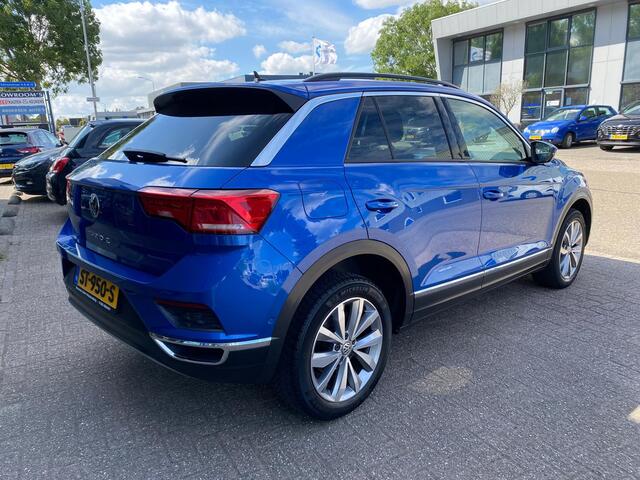 Volkswagen T-Roc 1.0 TSI 115pk Style | DAB+ | Apple / Android integratie