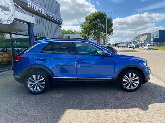 Volkswagen T-Roc 1.0 TSI 115pk Style | DAB+ | Apple / Android integratie
