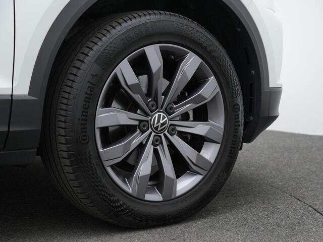 Volkswagen T-Roc 1.5 TSI 150 pk DSG Sport | Achteruitrijcamera | Adaptive Cruise | Elektrische achterklep | Navigatie